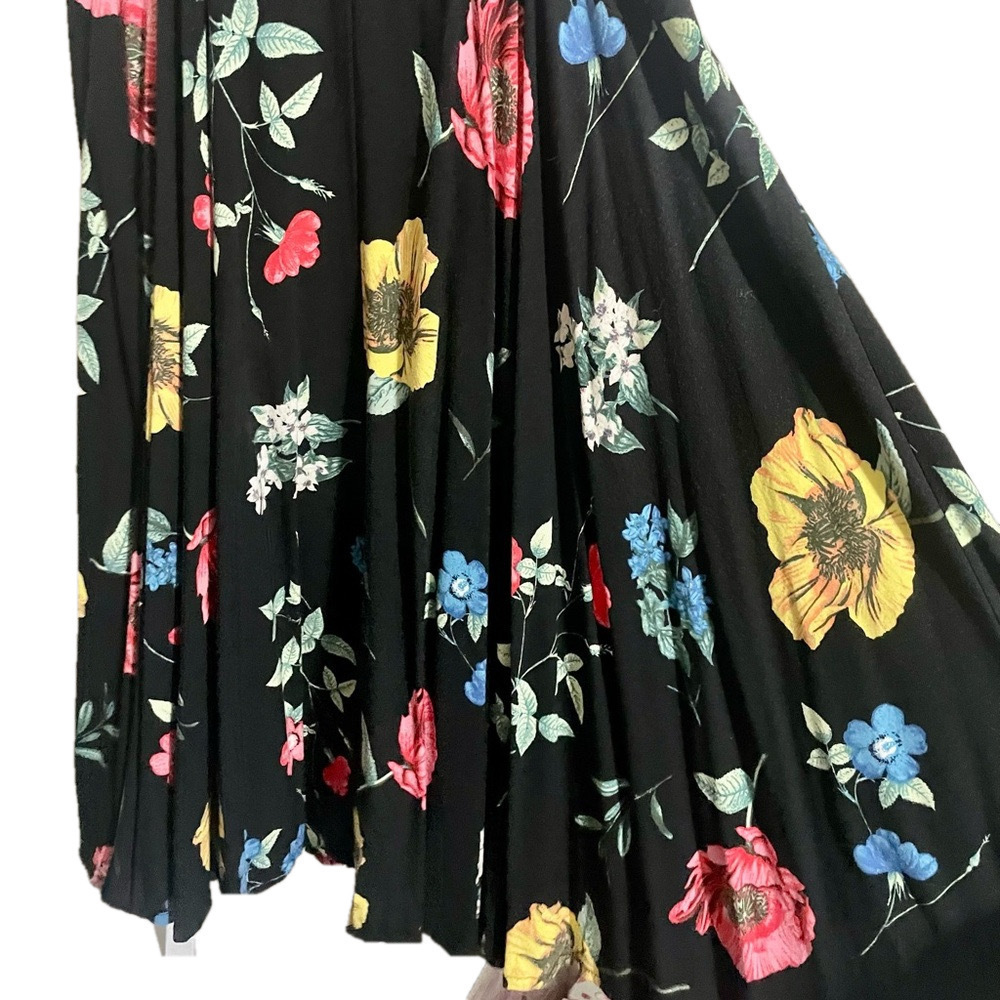 Old Navy Floral Skater Mini Dress Black Smocked Cami Medium - Picture 5 of 10